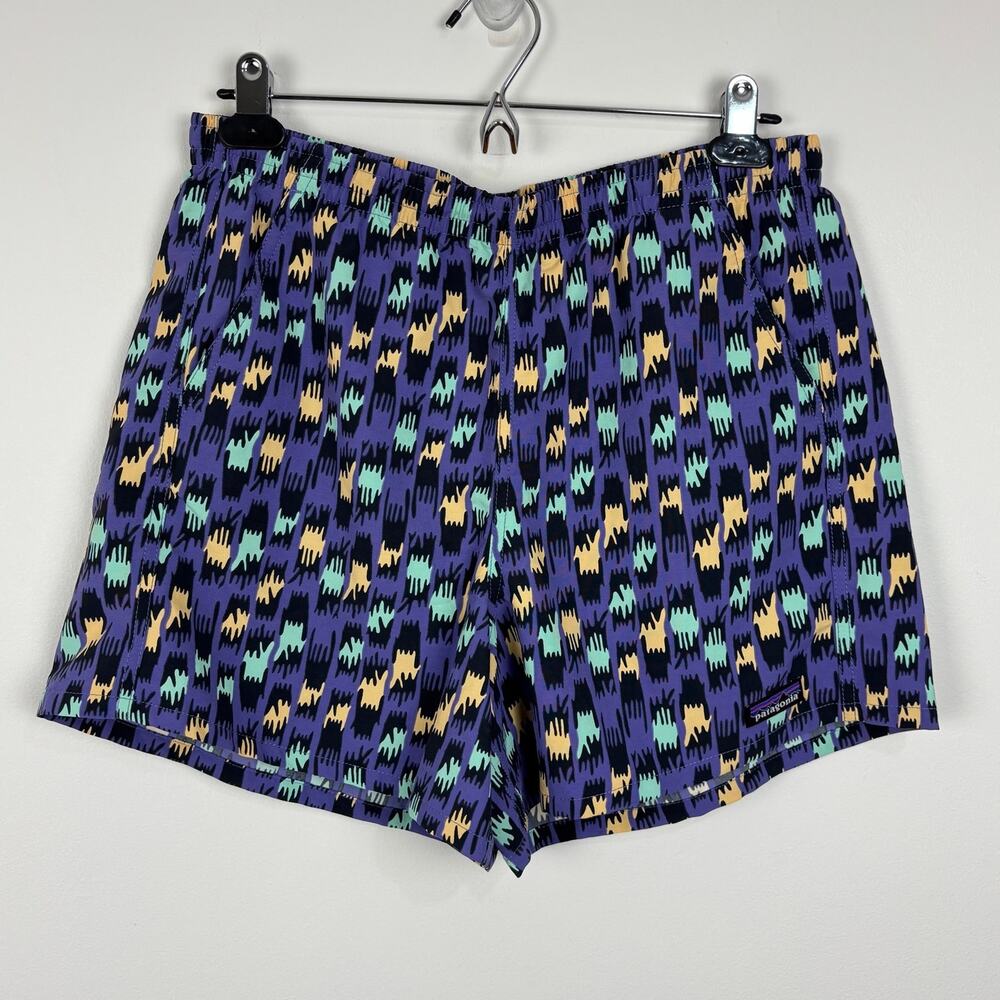 Patagonia Women Baggies 5" short NEW Medium outdoor hiking